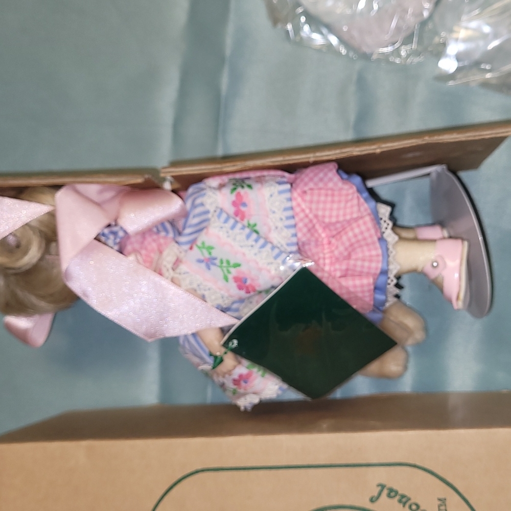 Little miss international originals- marrett Doll new with box - Picture 5 of 6
